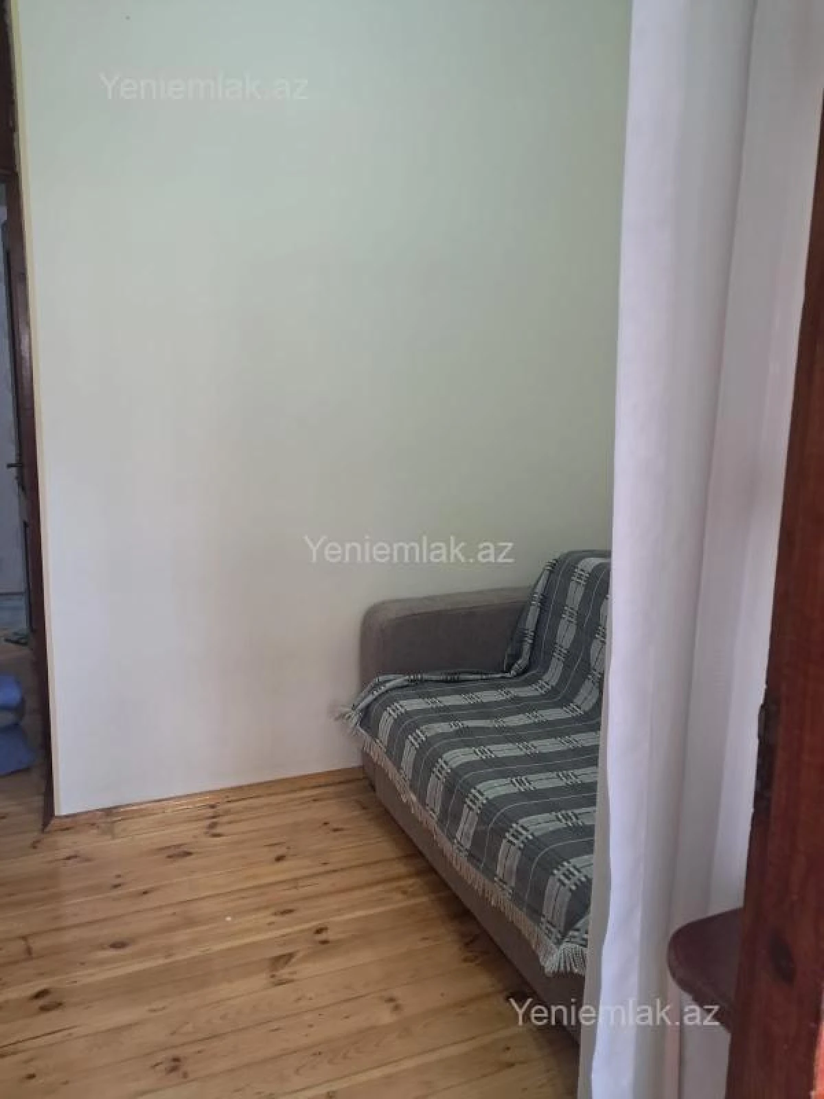 Satılır 2 otaqlı köhnə tikili 45 m²