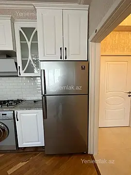 Satılır 2 otaqlı köhnə tikili 56 m²
