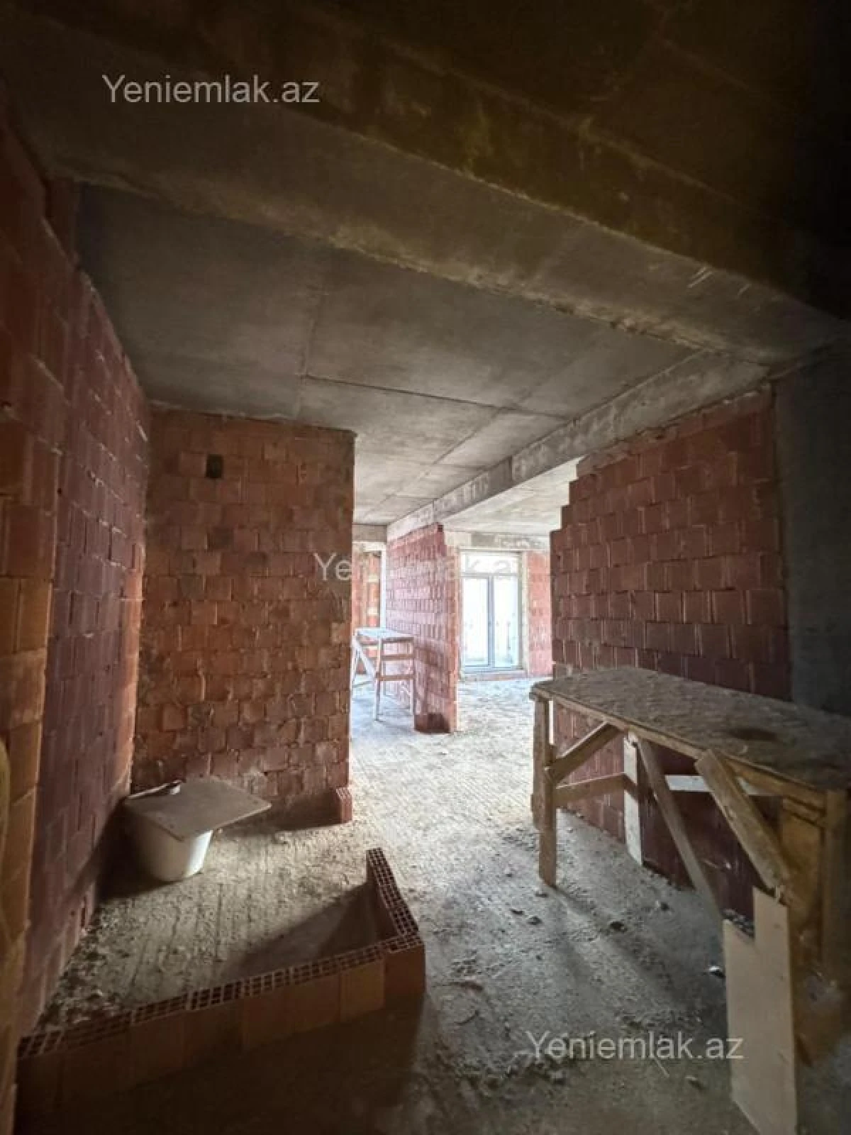 Satılır 3 otaqlı yeni tikili 100 m²