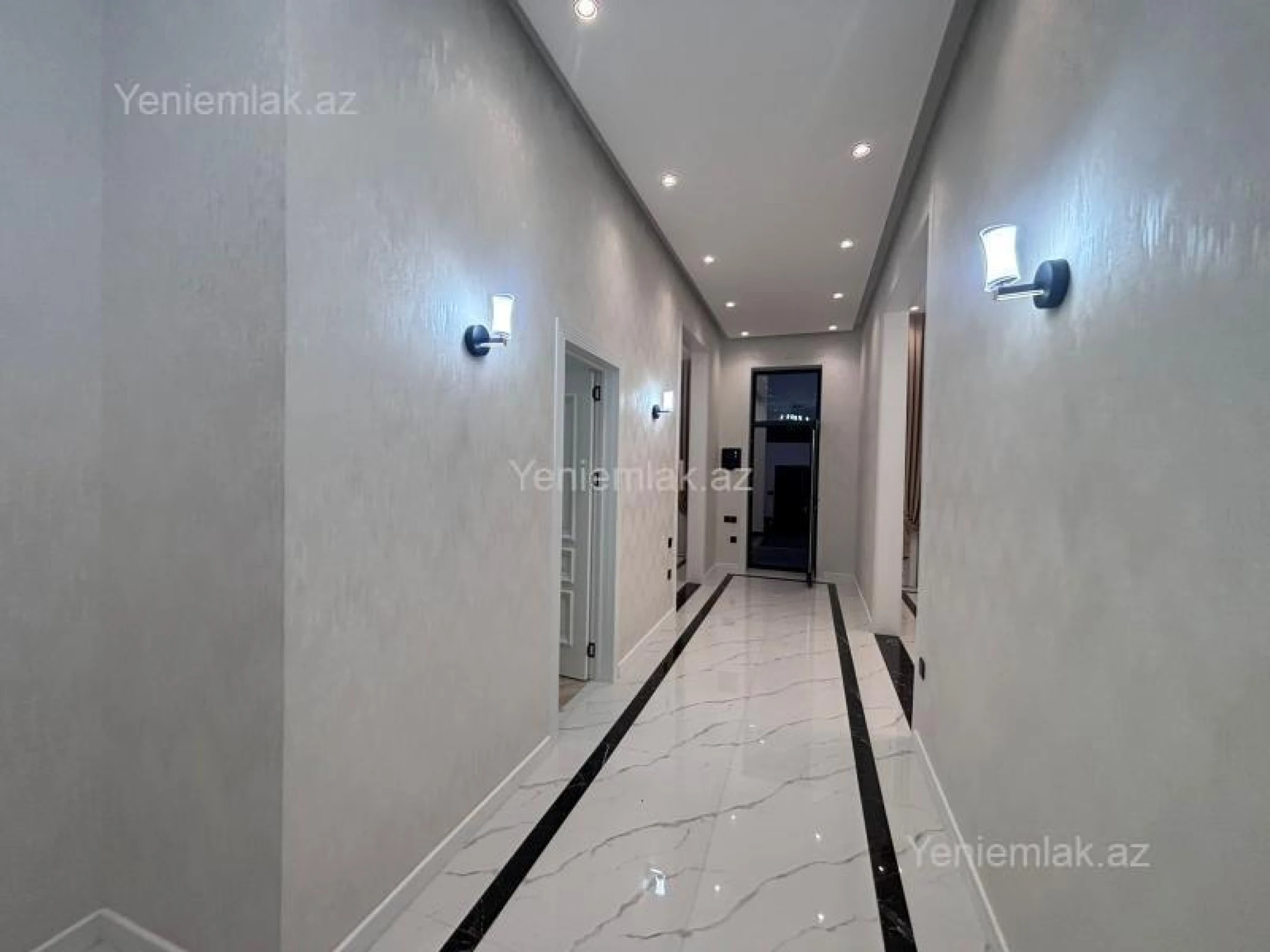 Satılır 4 otaqlı həyət evi 185 m²