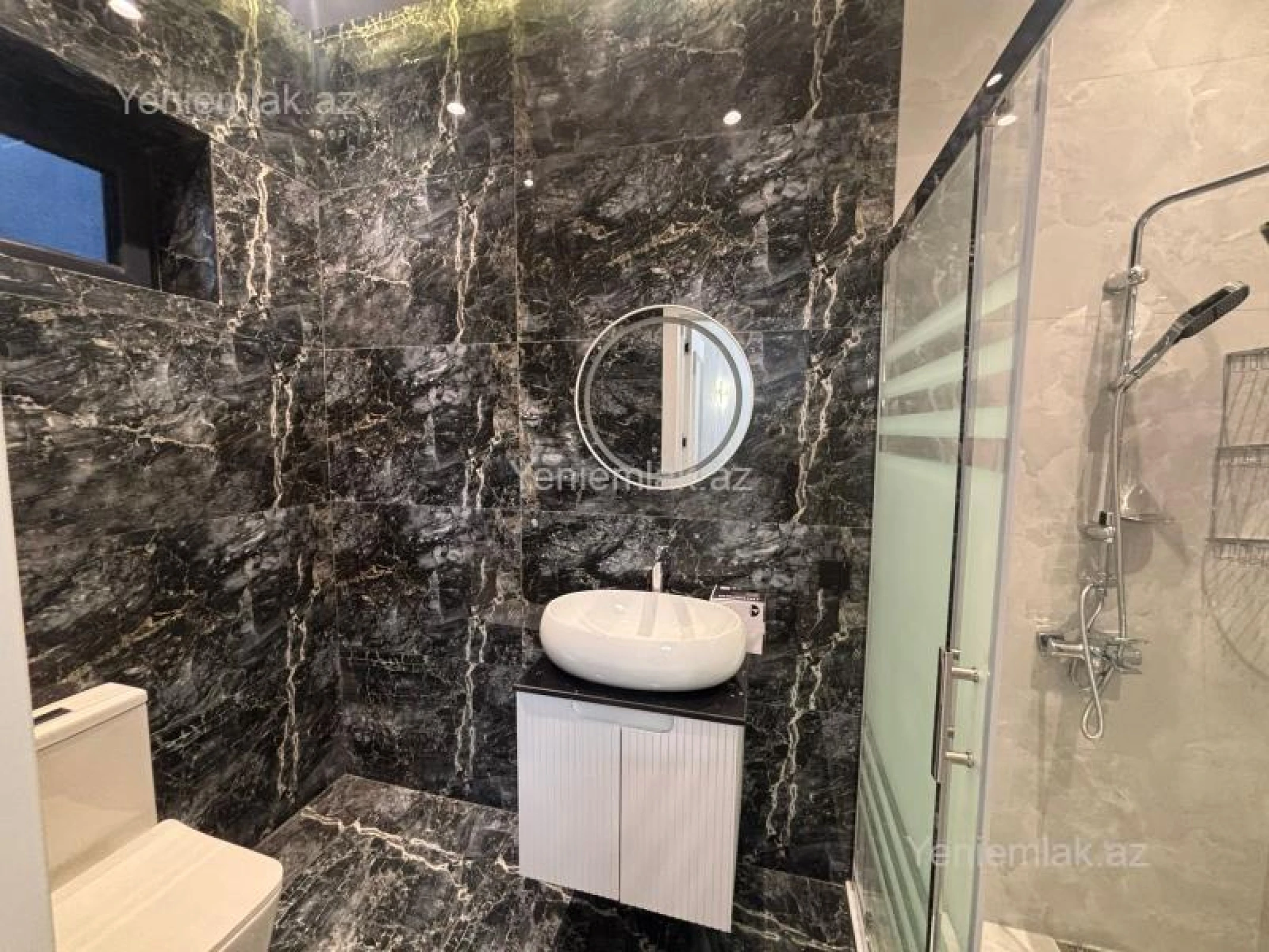 Satılır 4 otaqlı həyət evi 185 m²