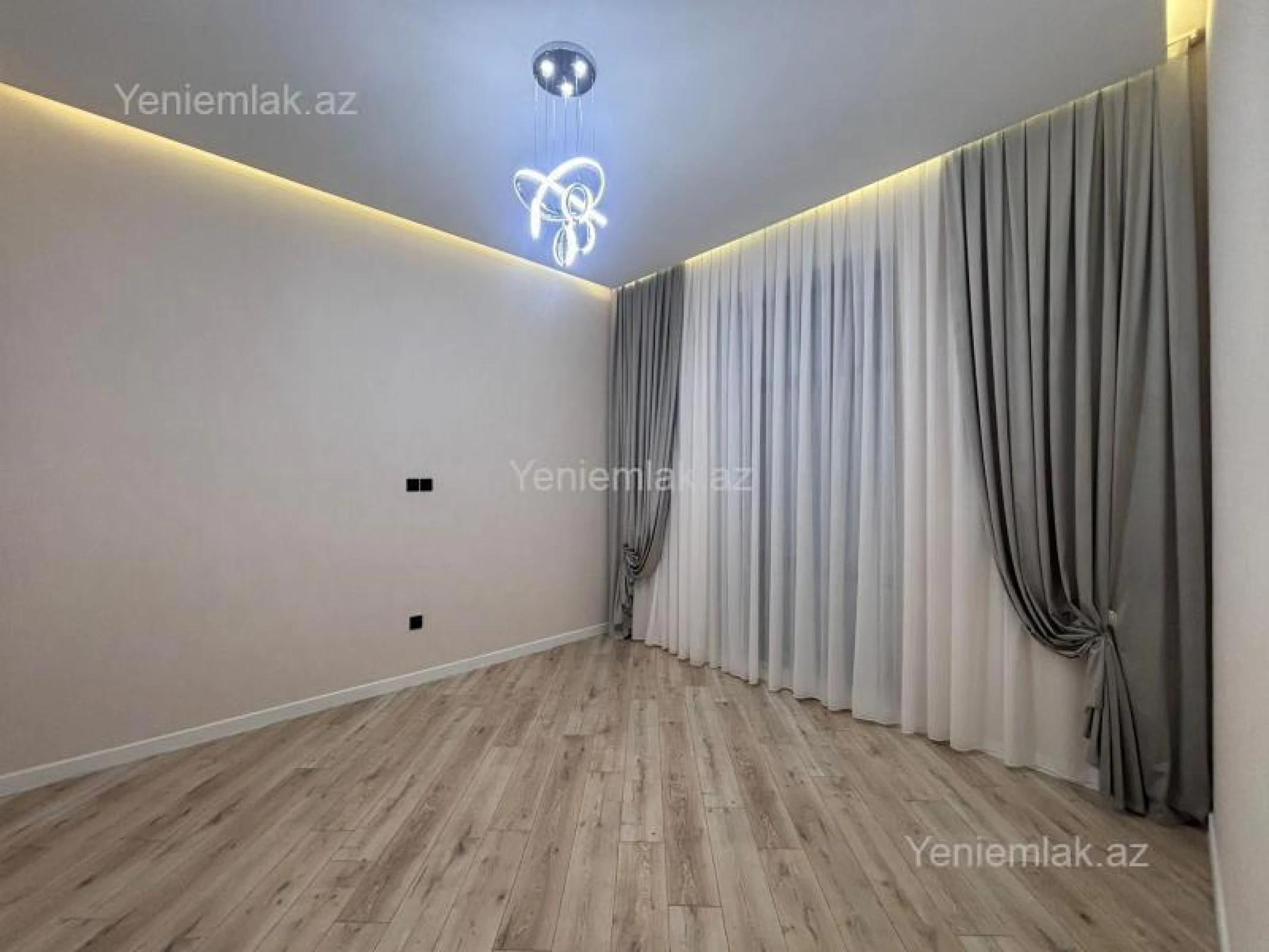 Satılır 4 otaqlı həyət evi 185 m²