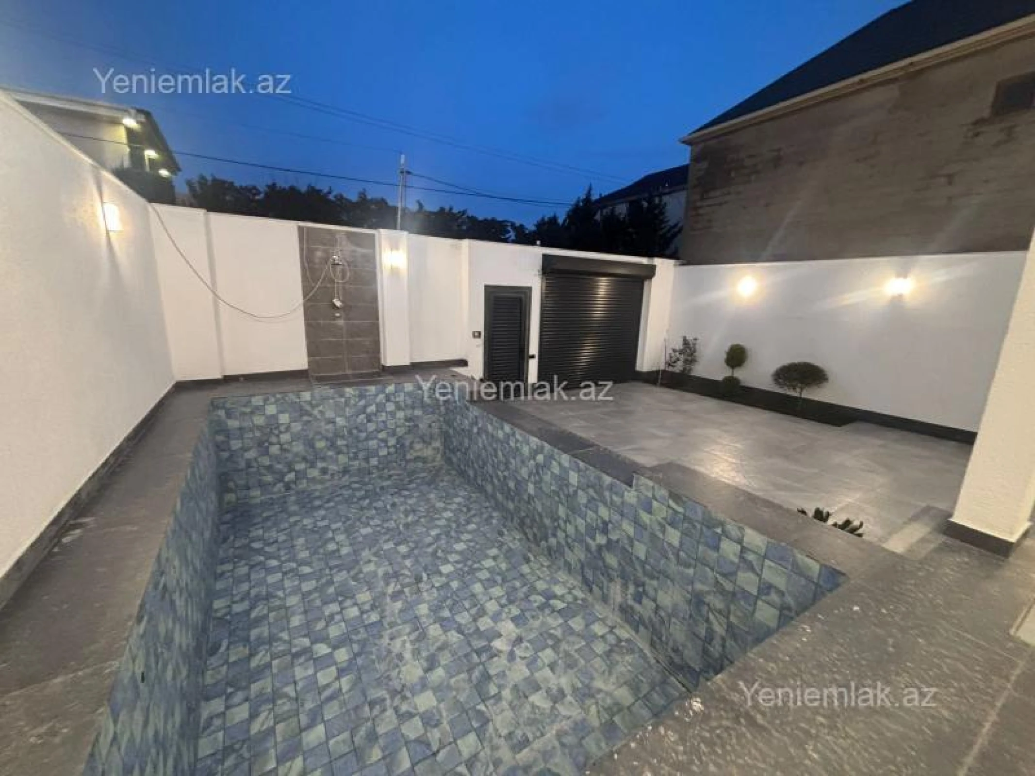 Satılır 4 otaqlı həyət evi 185 m²