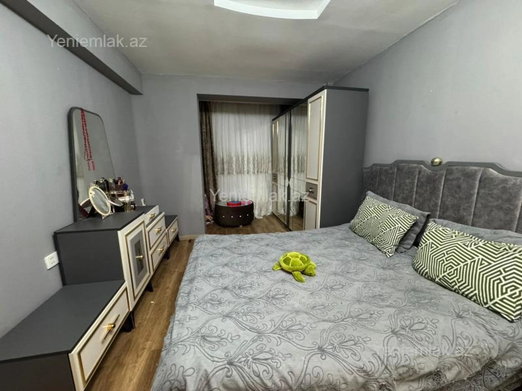 Satılır 3 otaqlı yeni tikili 120 m²