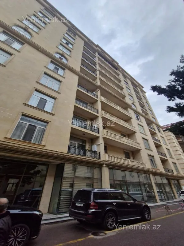 Satılır 3 otaqlı yeni tikili 147 m²
