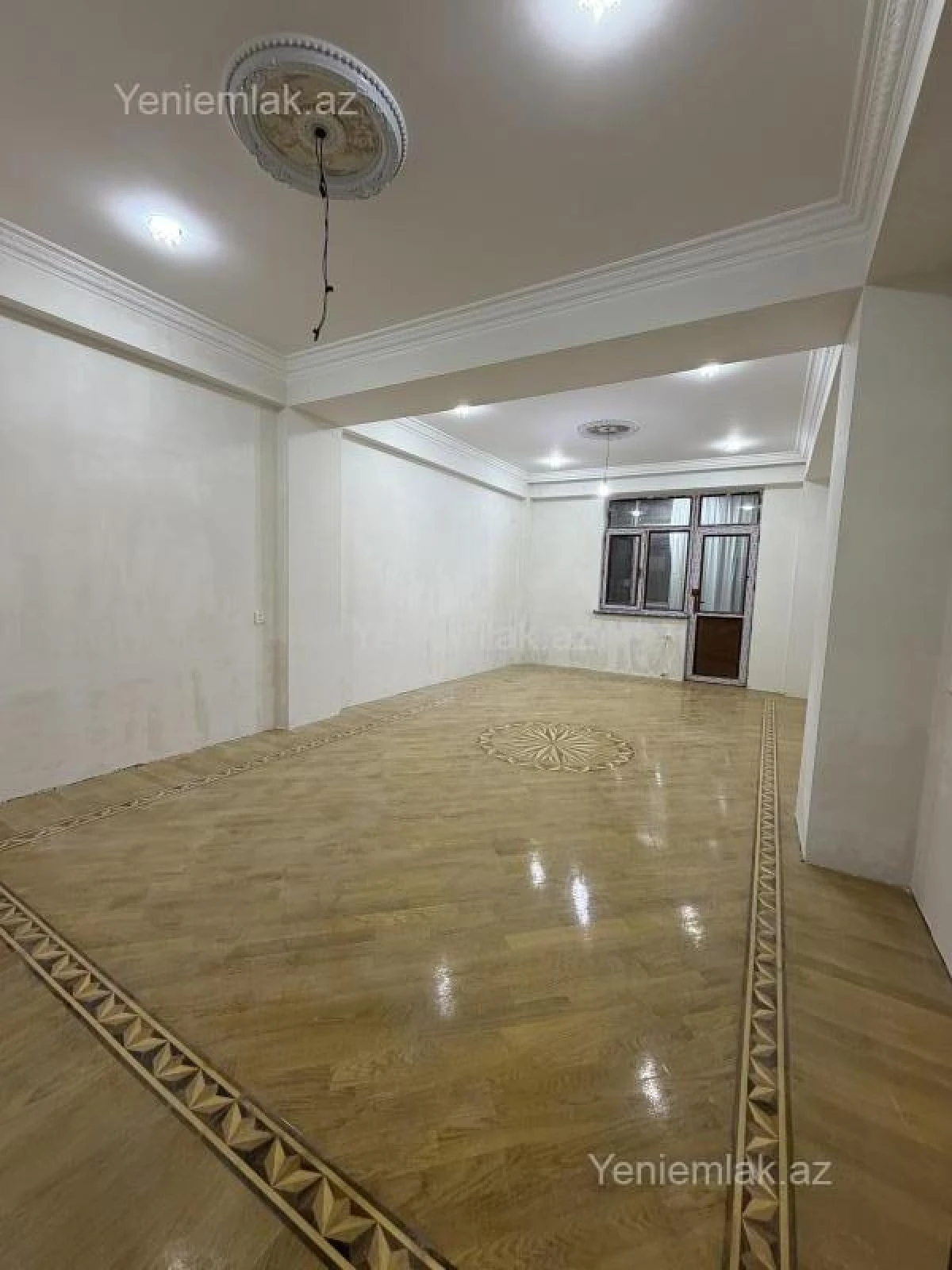 Satılır 3 otaqlı yeni tikili 120 m²