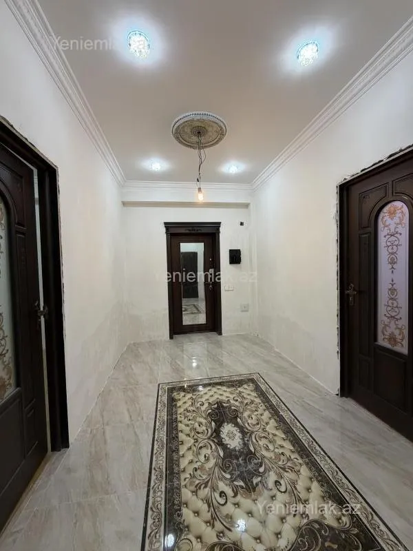 Satılır 3 otaqlı yeni tikili 120 m²