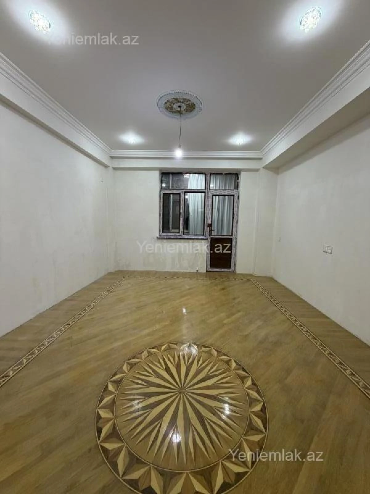 Satılır 3 otaqlı yeni tikili 120 m²