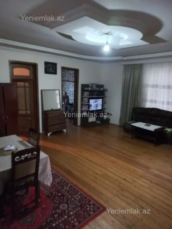 Satılır 4 otaqlı həyət evi 100 m²