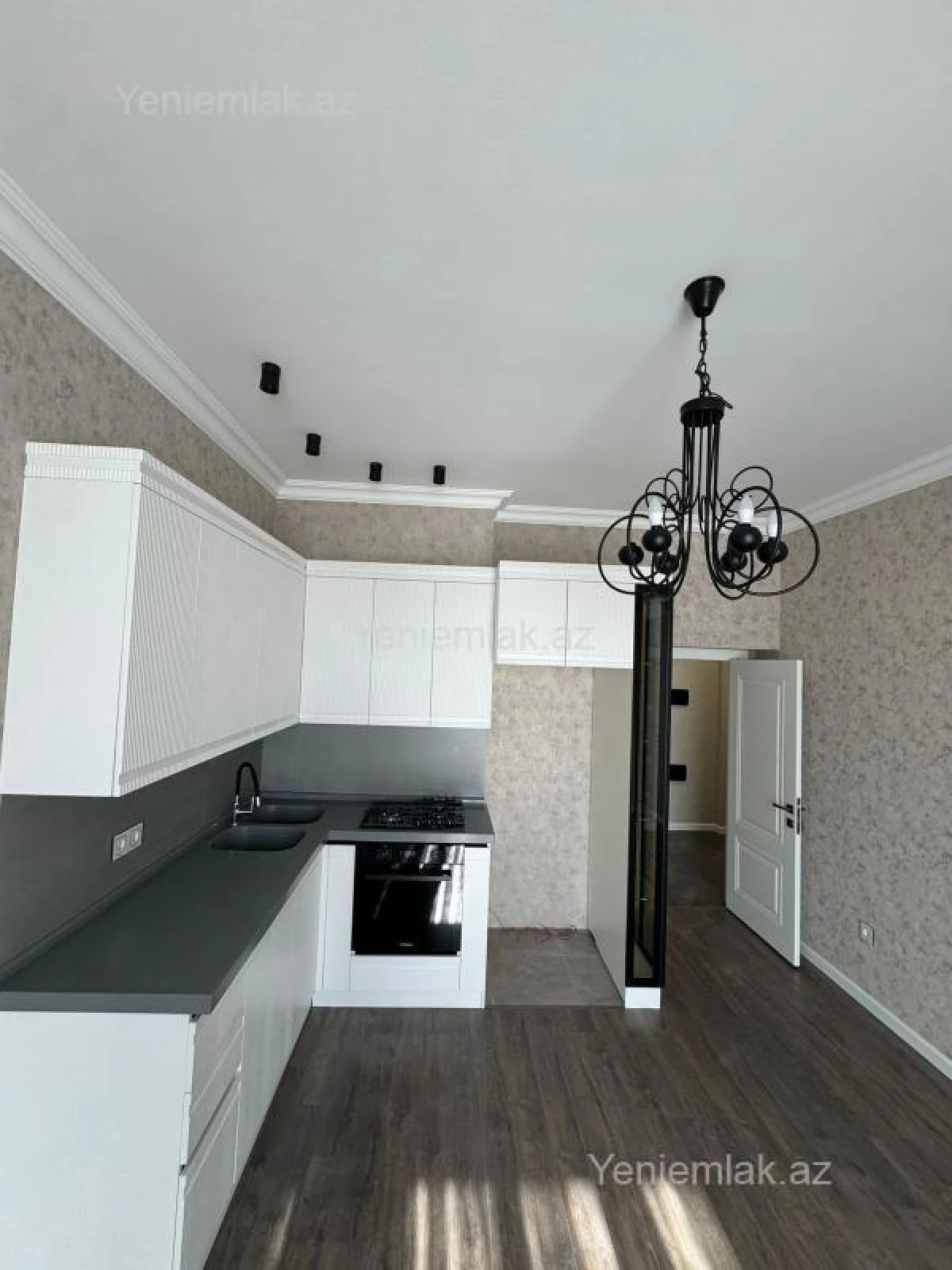 Satılır 2 otaqlı yeni tikili 60 m²