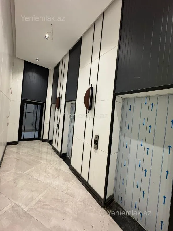 Satılır 2 otaqlı yeni tikili 60 m²