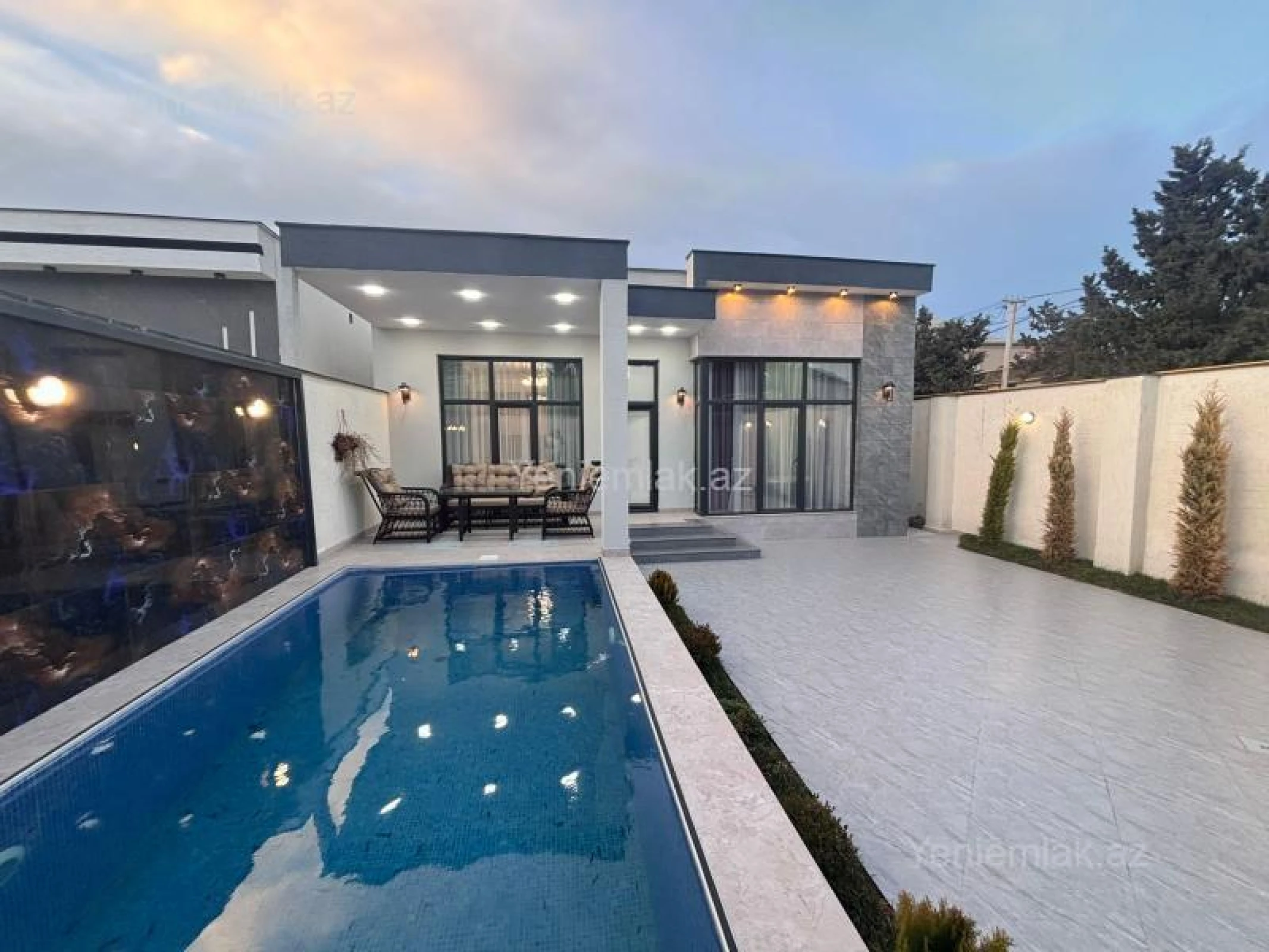 Satılır 4 otaqlı həyət evi 140 m²