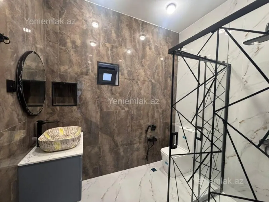 Satılır 4 otaqlı həyət evi 140 m²