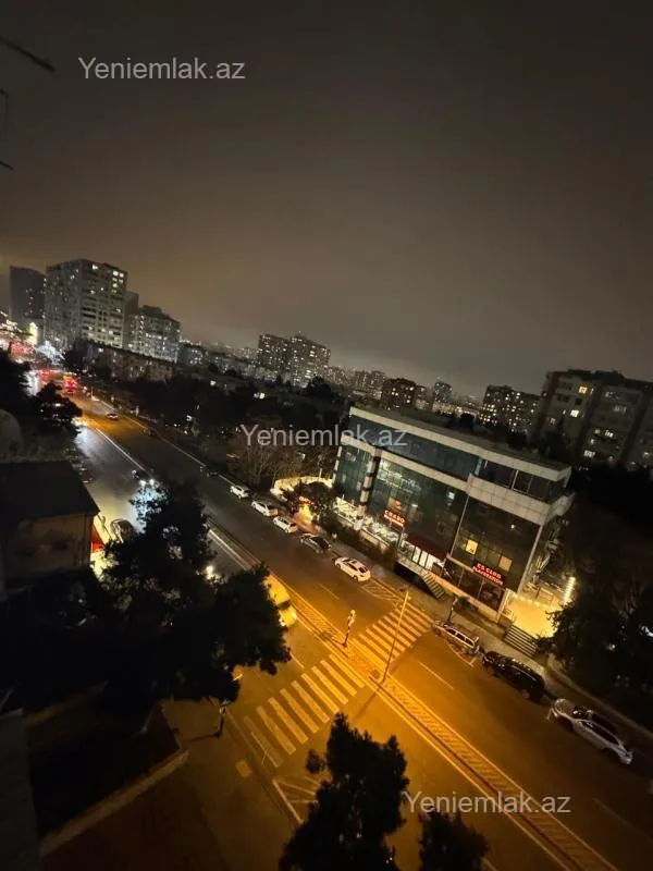 Satılır 2 otaqlı köhnə tikili 55 m²