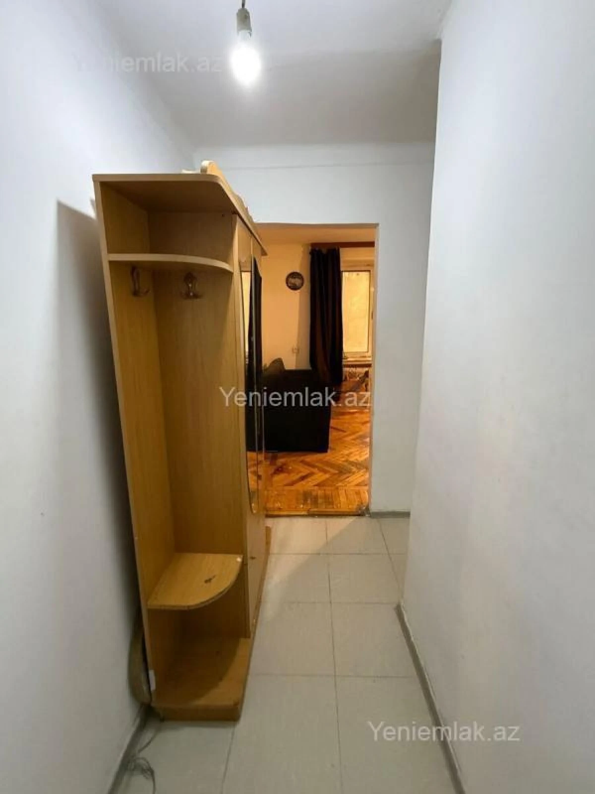 Satılır 1 otaqlı köhnə tikili 35 m²