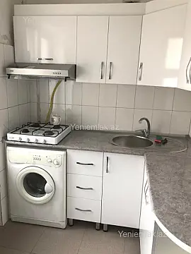 Satılır 1 otaqlı köhnə tikili 35 m²
