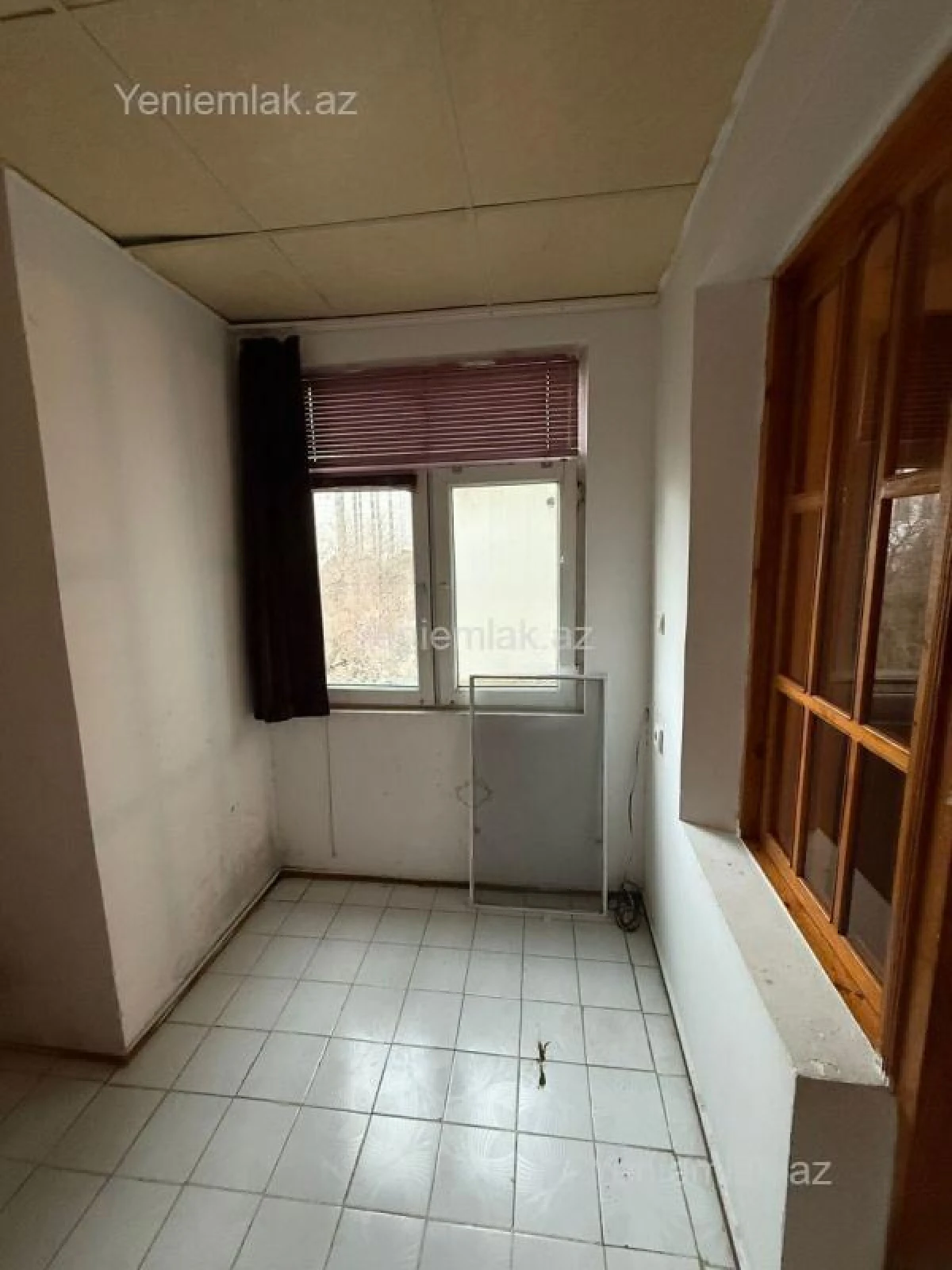 Satılır 1 otaqlı köhnə tikili 35 m²