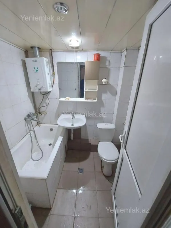 Satılır 1 otaqlı köhnə tikili 35 m²