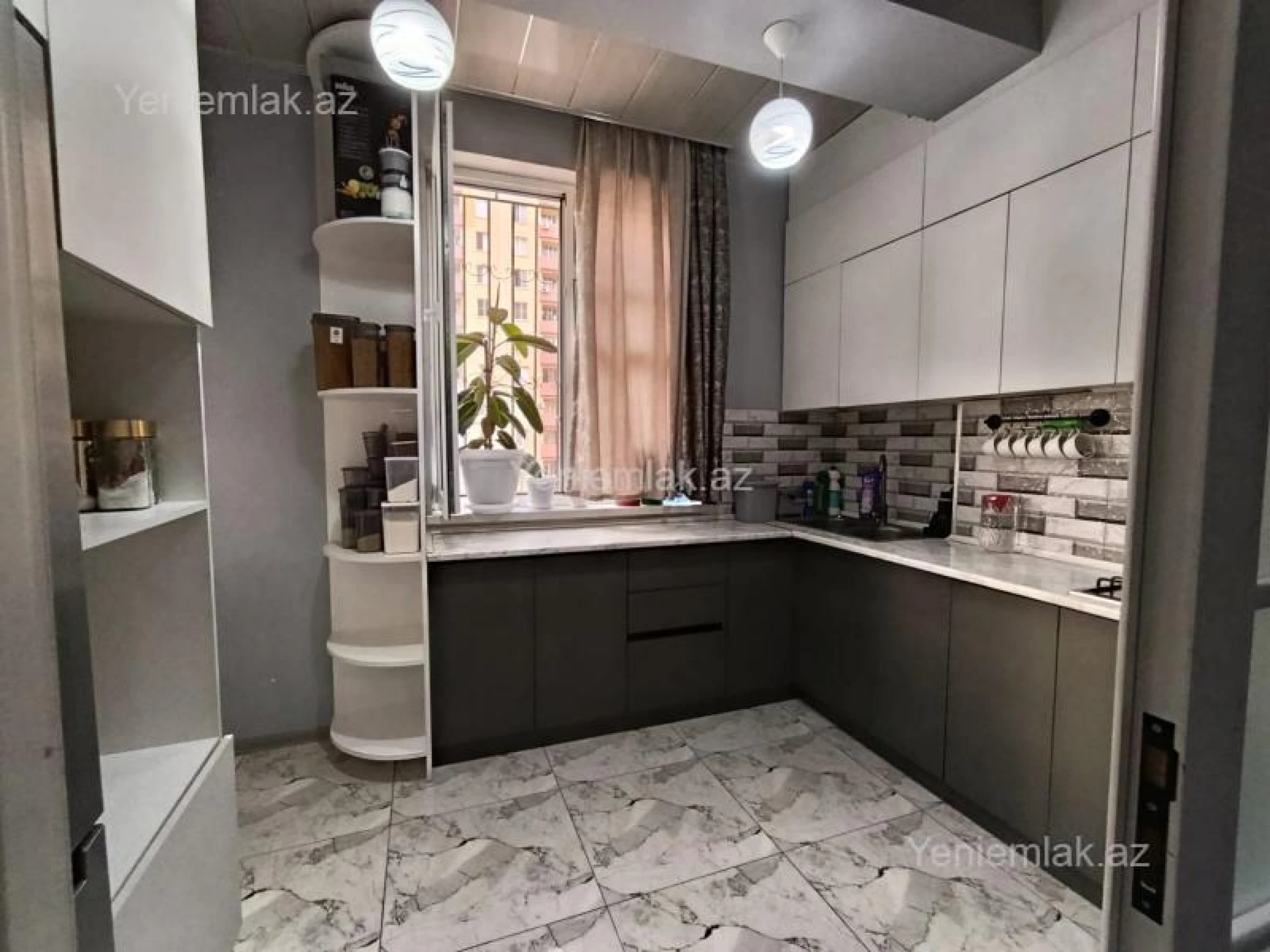 Satılır 3 otaqlı yeni tikili 67 m²