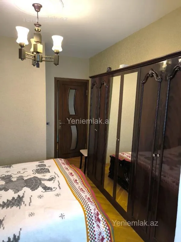 Satılır 3 otaqlı köhnə tikili 85 m²
