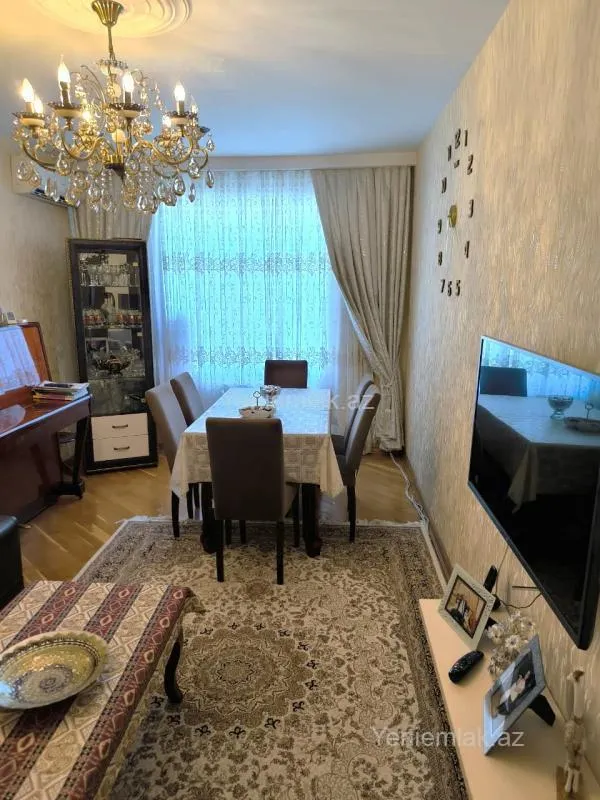 Satılır 3 otaqlı köhnə tikili 85 m²