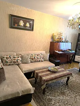 Satılır 3 otaqlı köhnə tikili 85 m²