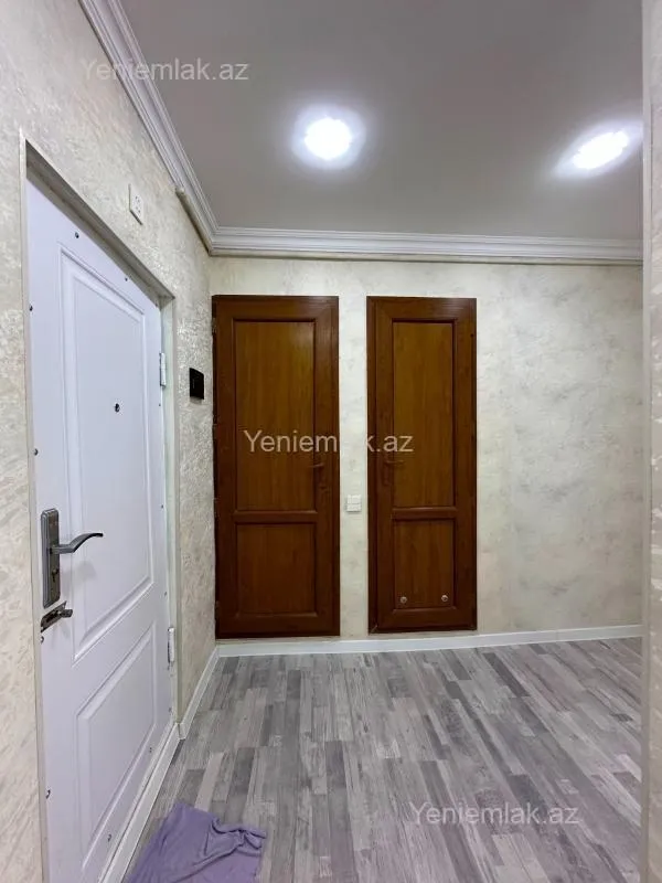 Satılır 2 otaqlı köhnə tikili 65 m²