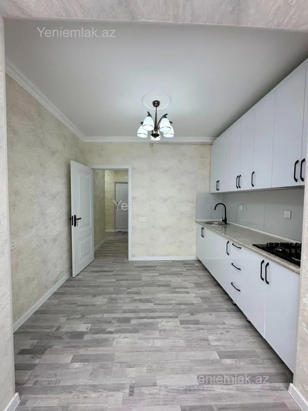 Satılır 2 otaqlı köhnə tikili 65 m²