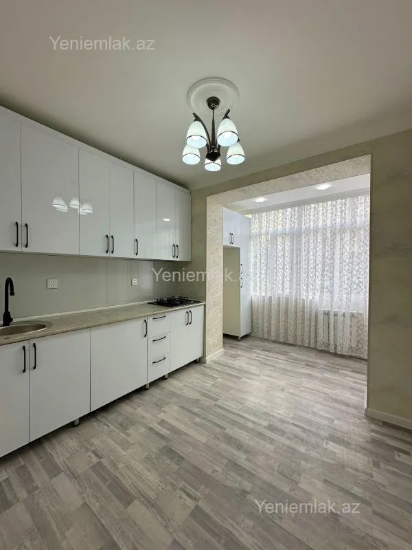 Satılır 2 otaqlı köhnə tikili 65 m²
