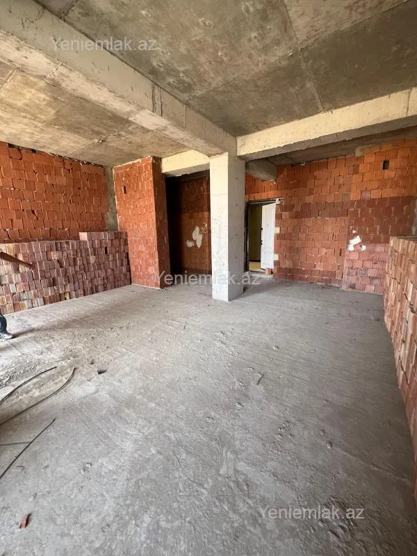 Satılır 3 otaqlı yeni tikili 102 m²