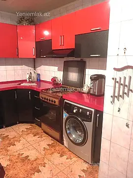Satılır 3 otaqlı köhnə tikili 85 m²