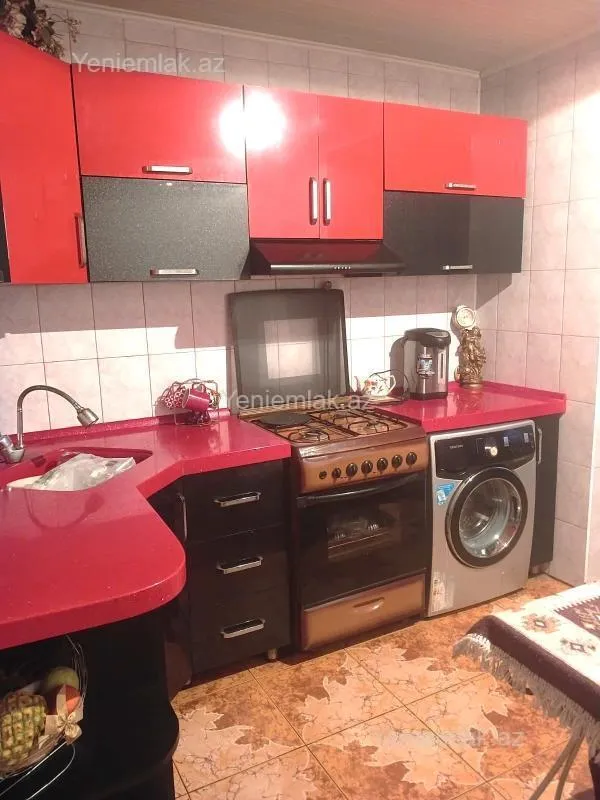 Satılır 3 otaqlı köhnə tikili 85 m²