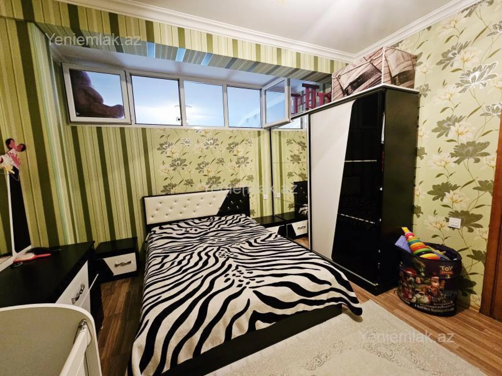 Satılır 3 otaqlı yeni tikili 70 m²