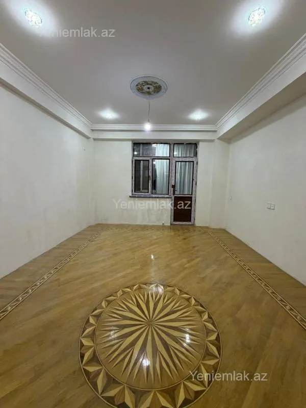 Satılır 3 otaqlı yeni tikili 120 m²
