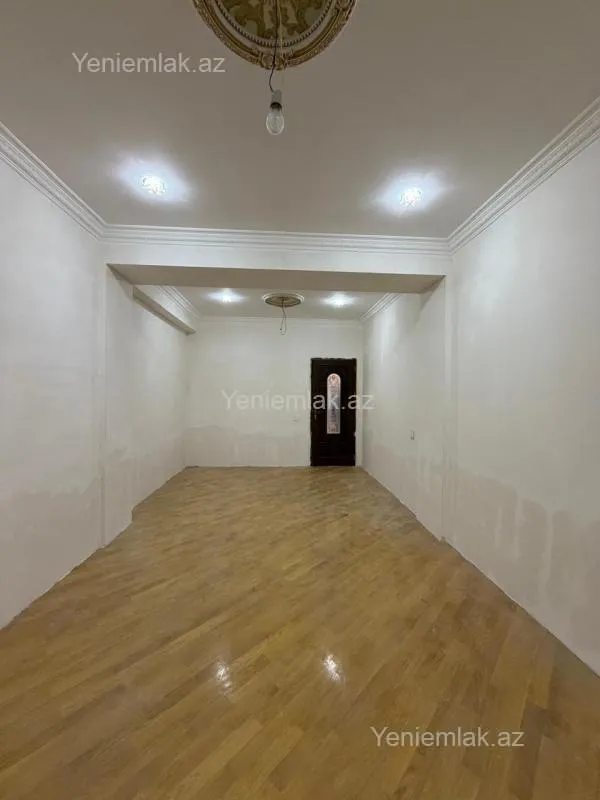 Satılır 3 otaqlı yeni tikili 120 m²