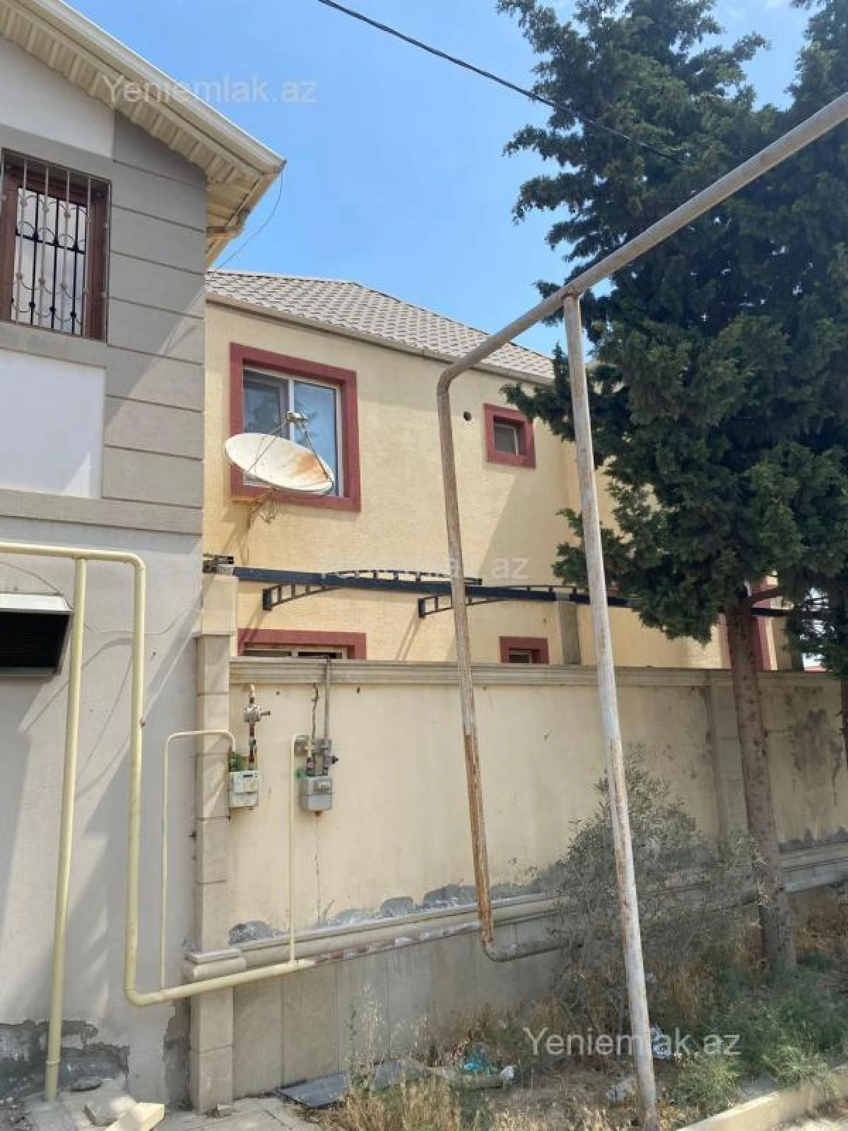 Satılır 5 otaqlı həyət evi 182 m²