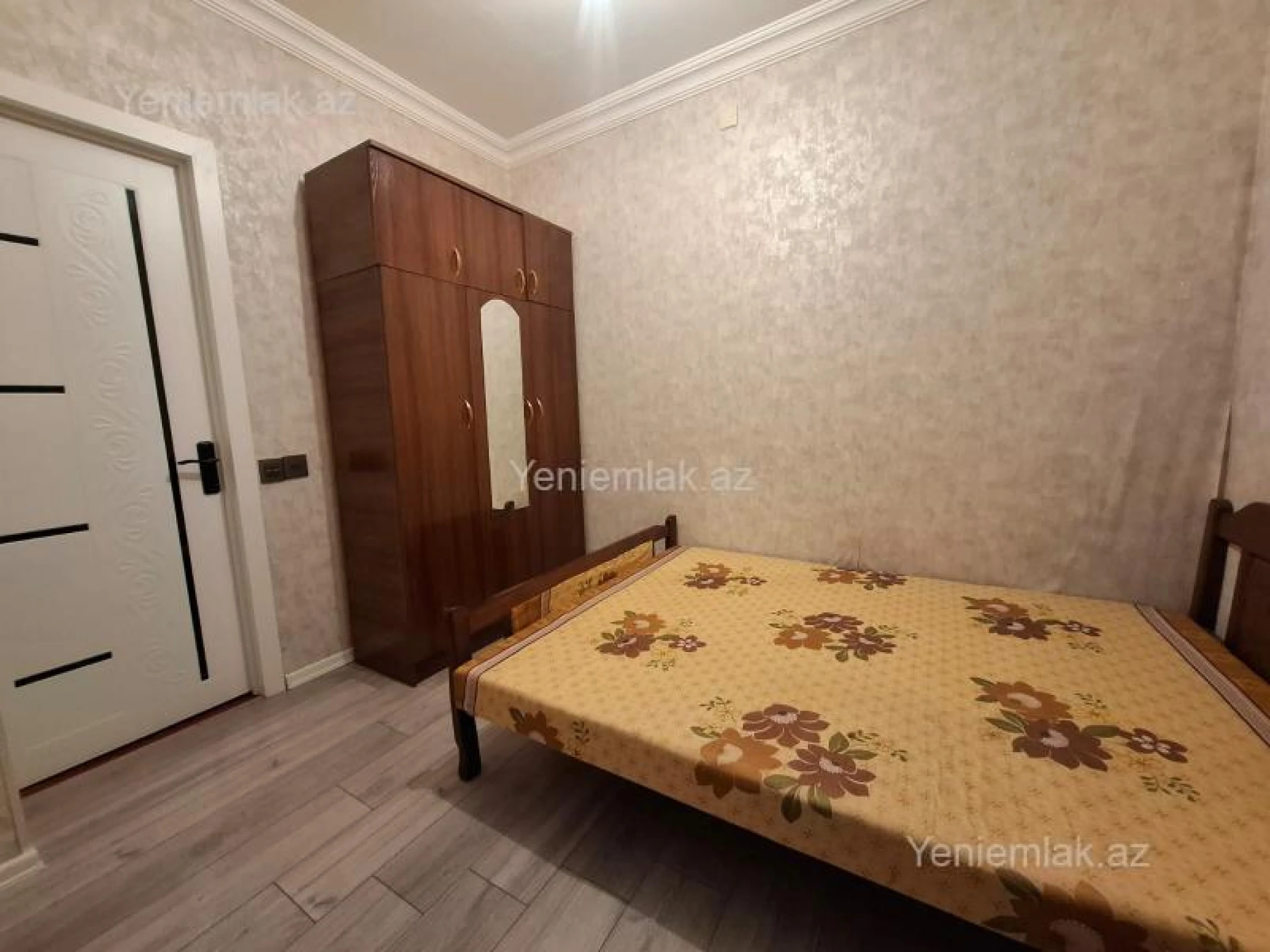 Satılır 2 otaqlı köhnə tikili 34 m²