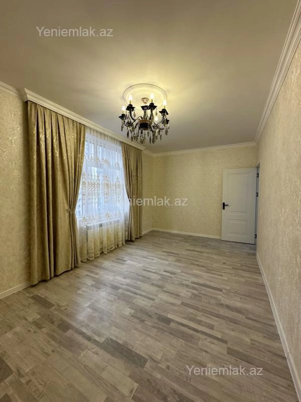 Satılır 2 otaqlı köhnə tikili 60 m²