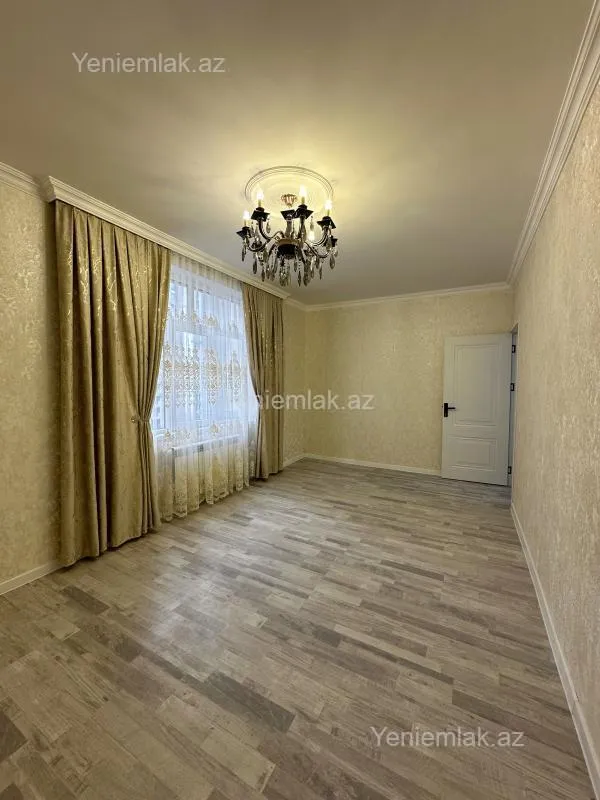 Satılır 2 otaqlı köhnə tikili 60 m²