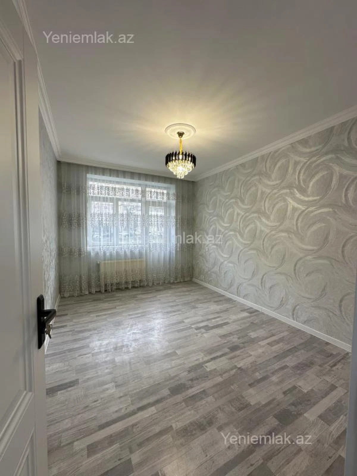 Satılır 2 otaqlı köhnə tikili 60 m²