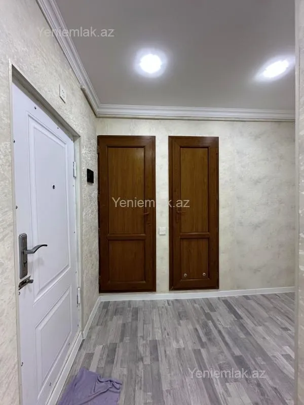 Satılır 2 otaqlı köhnə tikili 60 m²