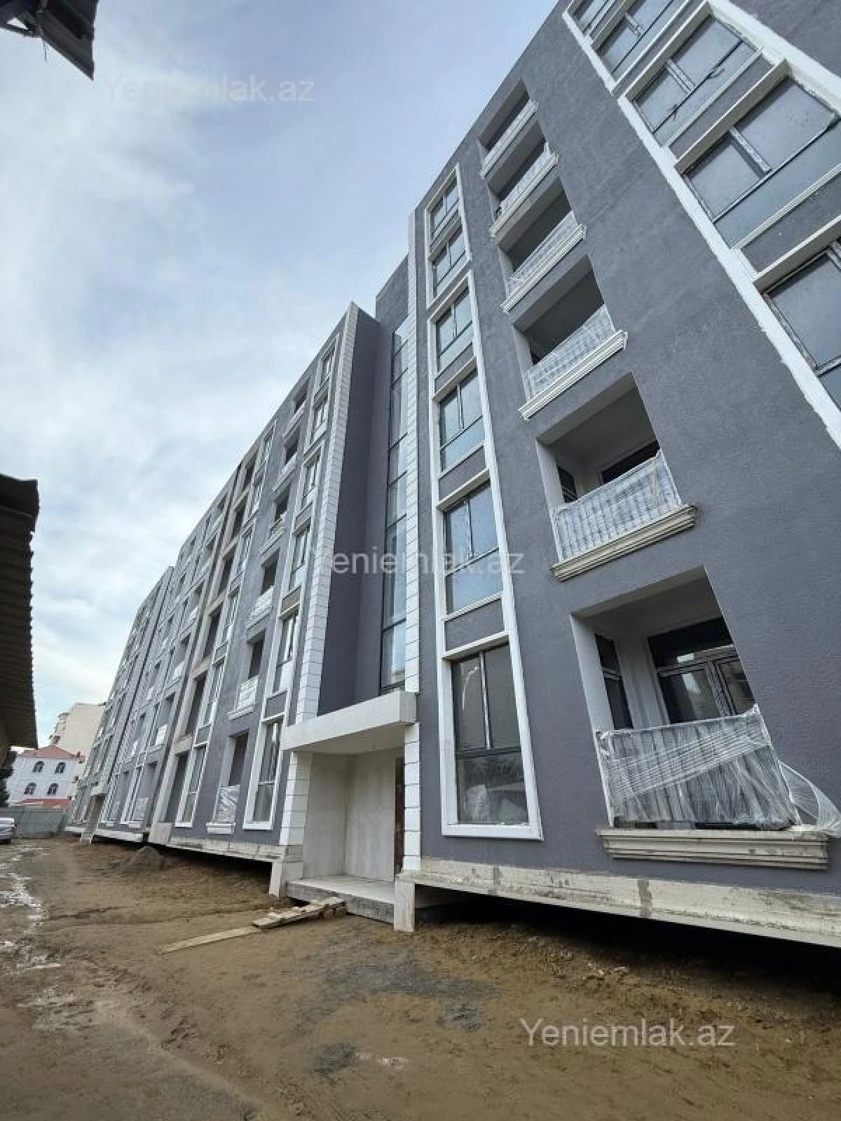 Satılır 1 otaqlı yeni tikili 57 m²