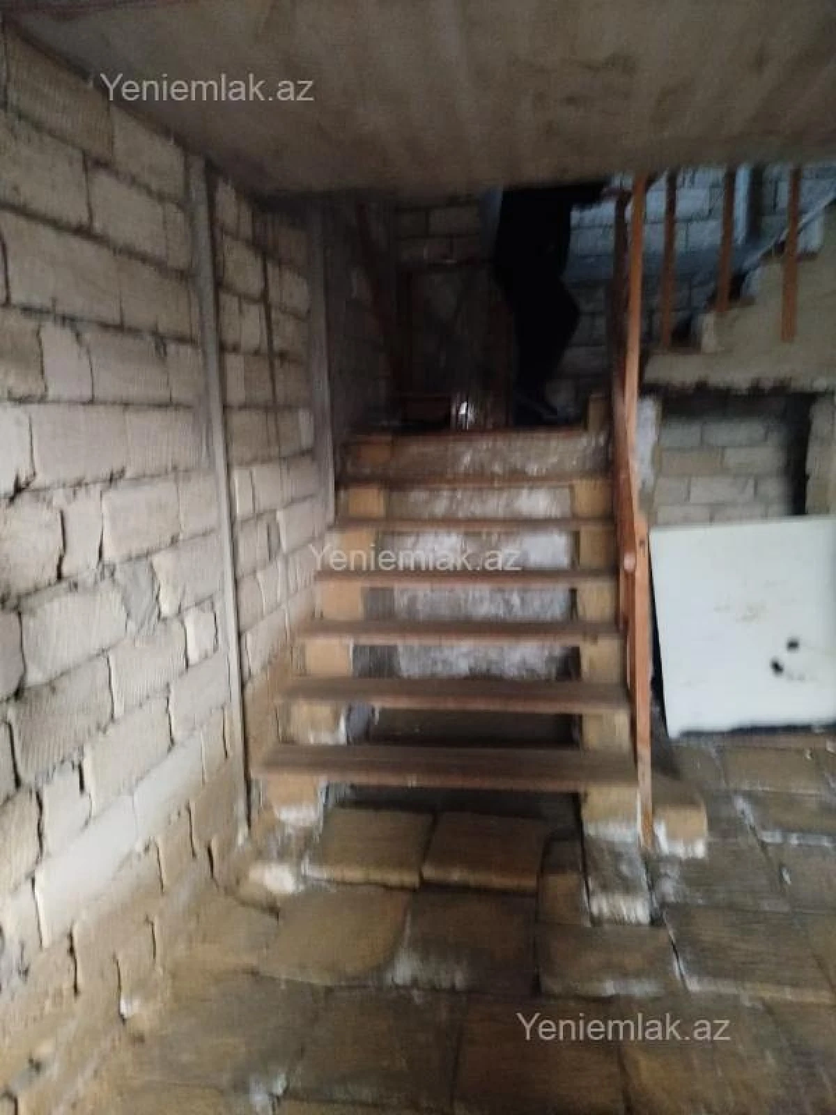Satılır 4 otaqlı həyət evi 130 m²