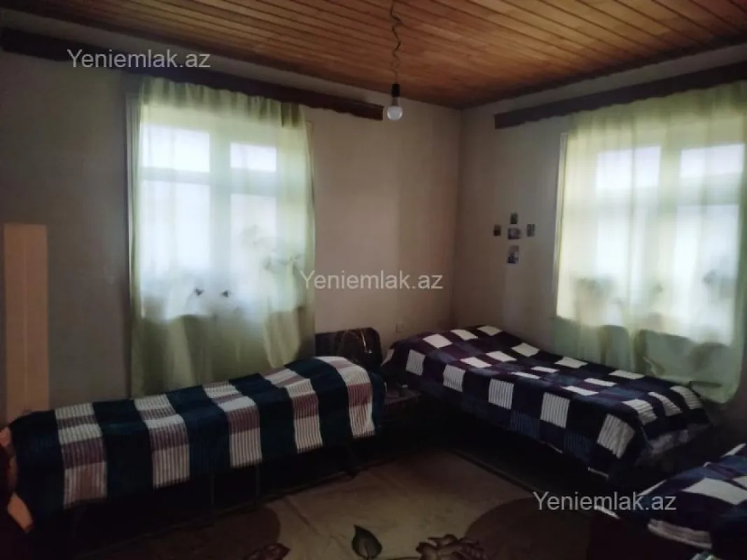 Satılır 4 otaqlı həyət evi 130 m²