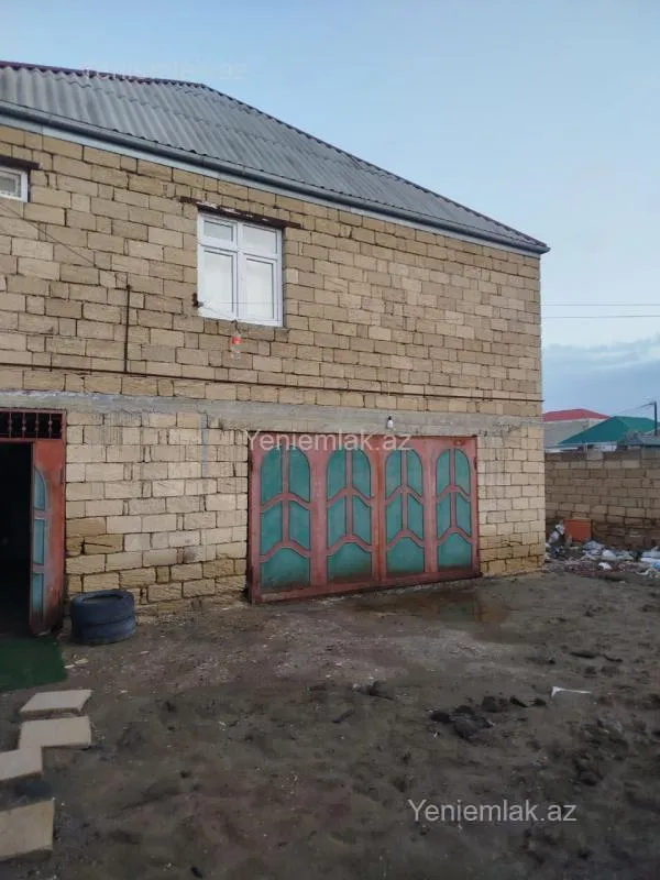 Satılır 4 otaqlı həyət evi 130 m²