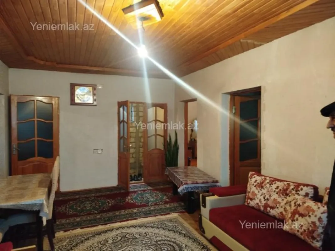 Satılır 4 otaqlı həyət evi 130 m²