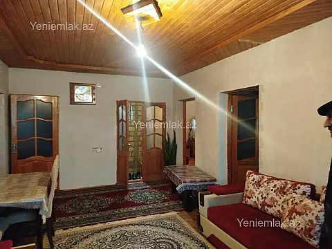 Satılır 4 otaqlı həyət evi 130 m²