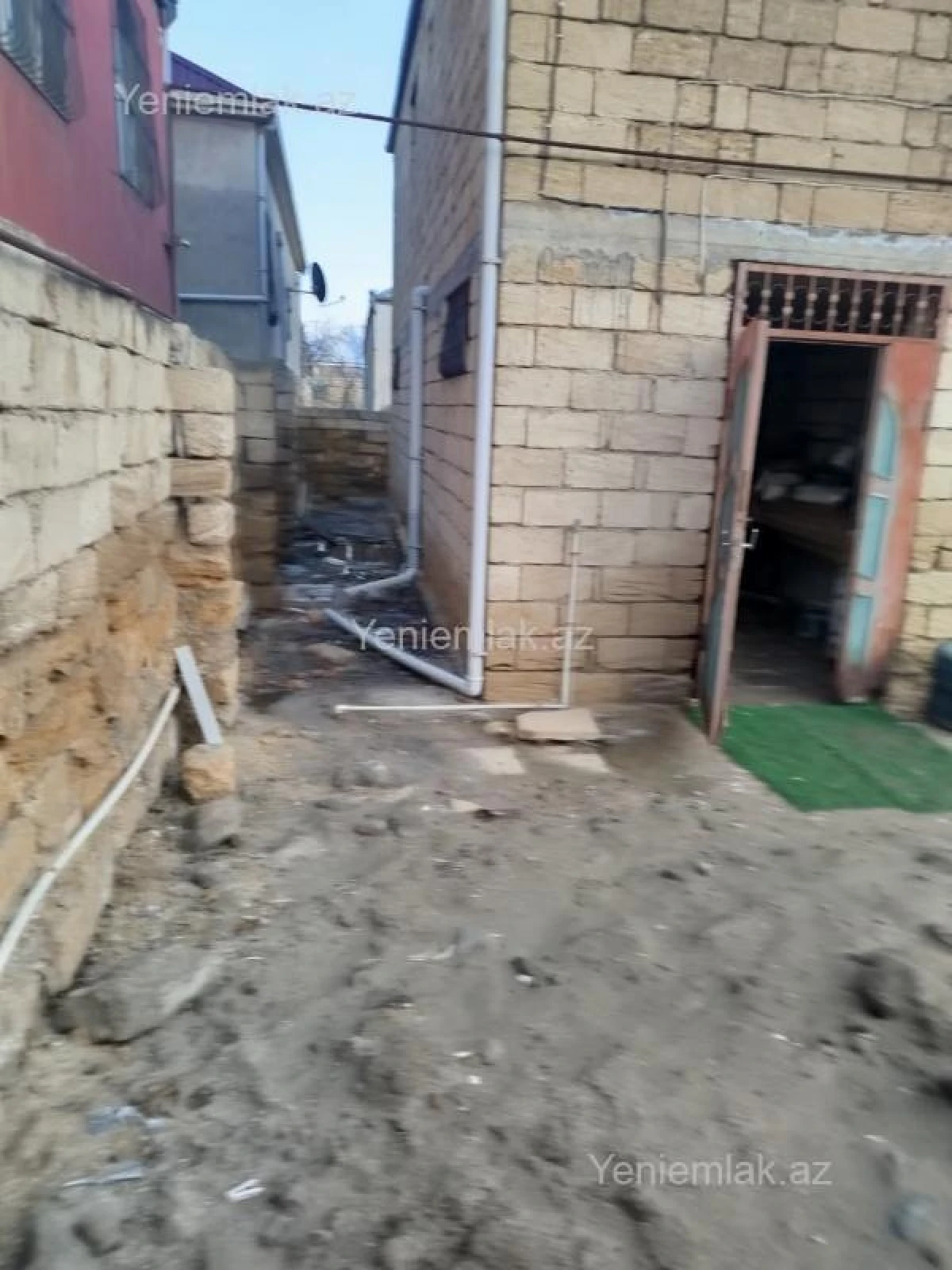 Satılır 4 otaqlı həyət evi 130 m²