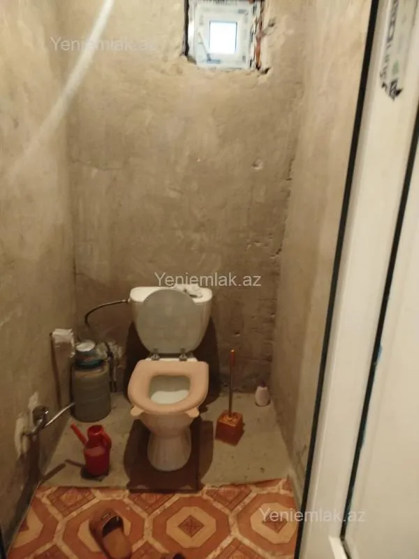 Satılır 4 otaqlı həyət evi 130 m²