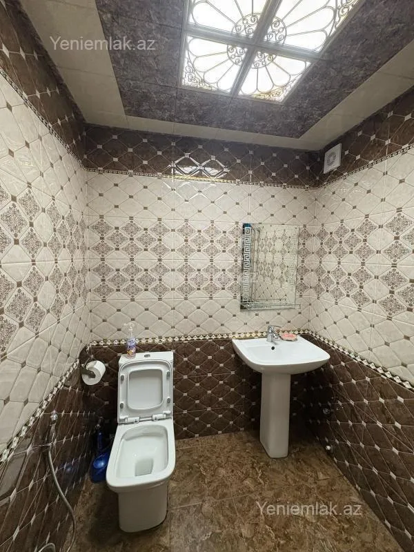 Satılır 2 otaqlı köhnə tikili 56 m²